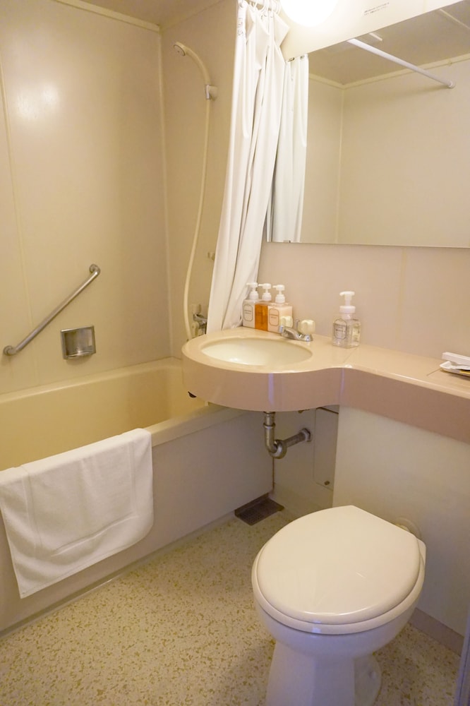 Executive Suite, Kitchen - Photo 4