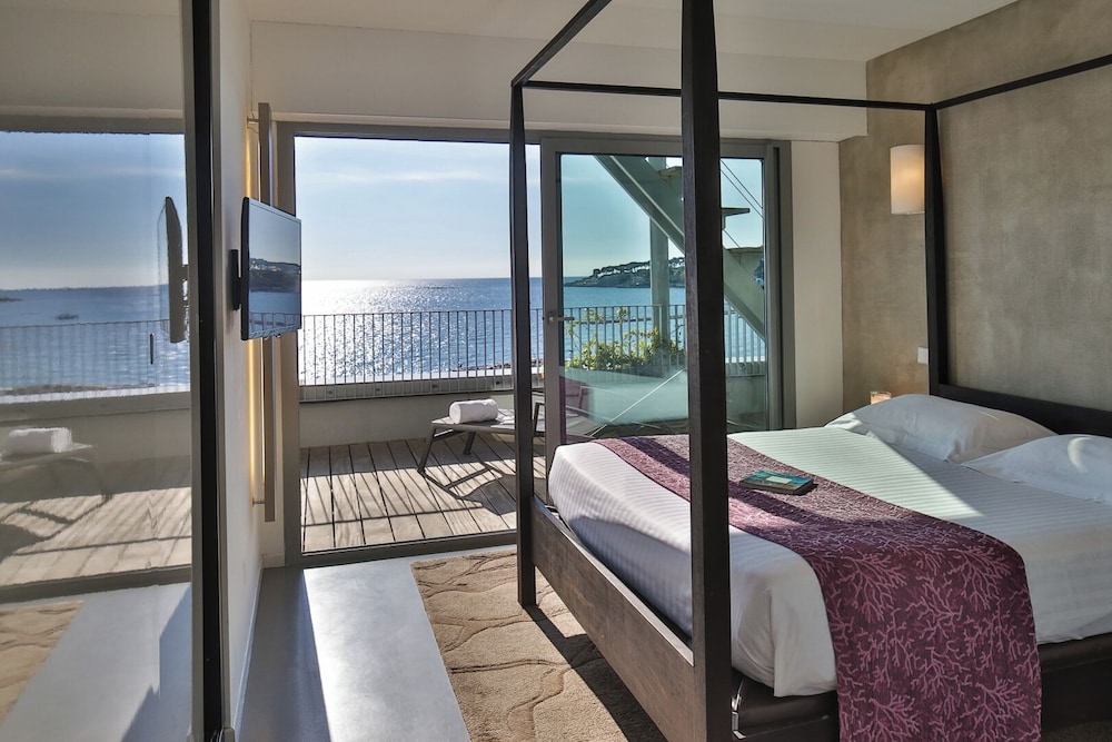 Royal Apartment, 2 Bedrooms, Hot Tub, Sea View photo 1