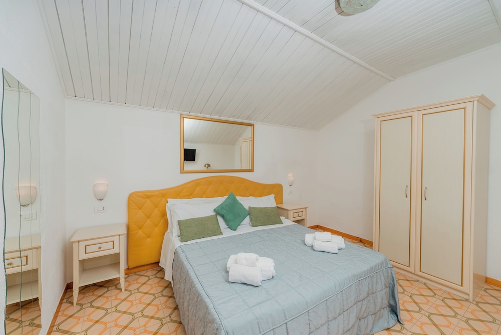Double Room, Sea View (Depandance) - Photo 2