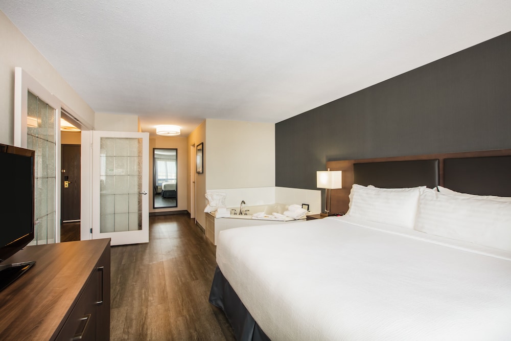 Suite, 1 Bedroom, Accessible, Jetted Tub photo 1