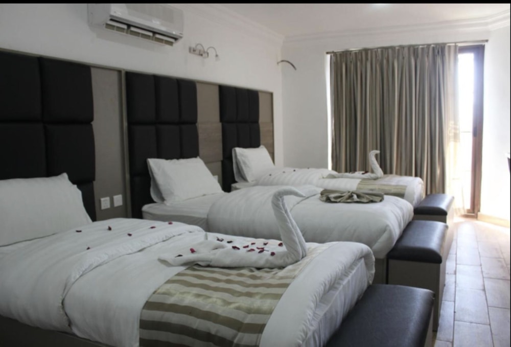 Deluxe Triple Room, Sea View photo 3