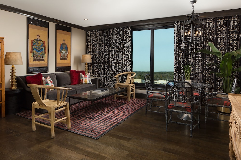 Signature Suite photo 3