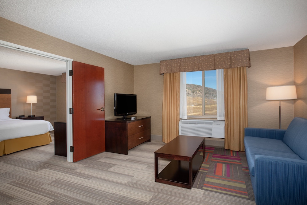 Suite, 1 Bedroom - Photo 3