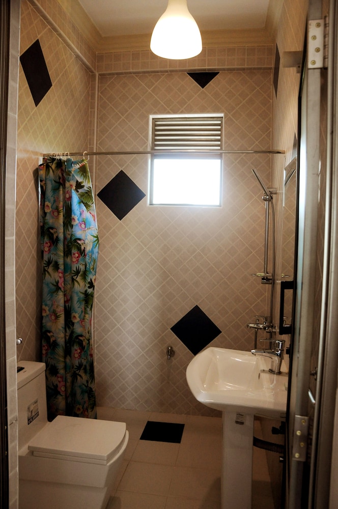 Family Apartment, 2 Double Beds, Kitchen, Lake View photo 3