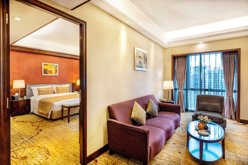 Leeden suite - Photo 3