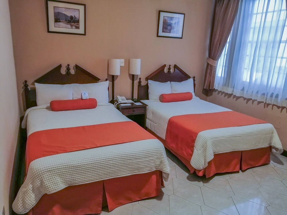 Standard Twin Room photo 2