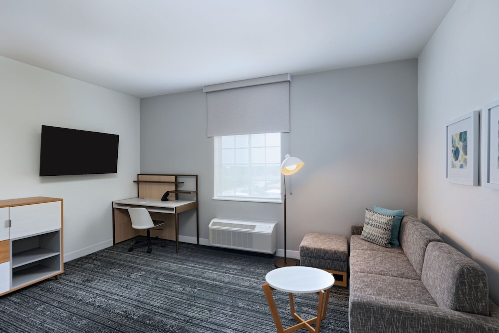 Suite, 1 Bedroom - Photo 5