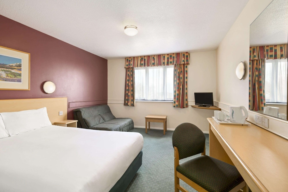 Room, 1 Double Bed, Non Smoking - Photo 1