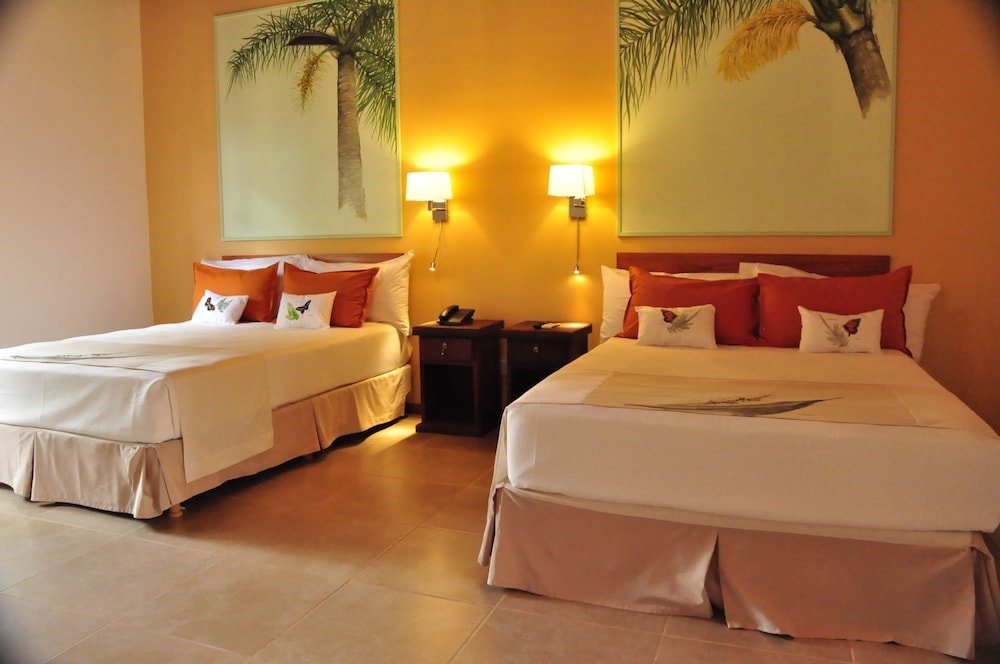 Double Room, 2 Queen Beds photo 1