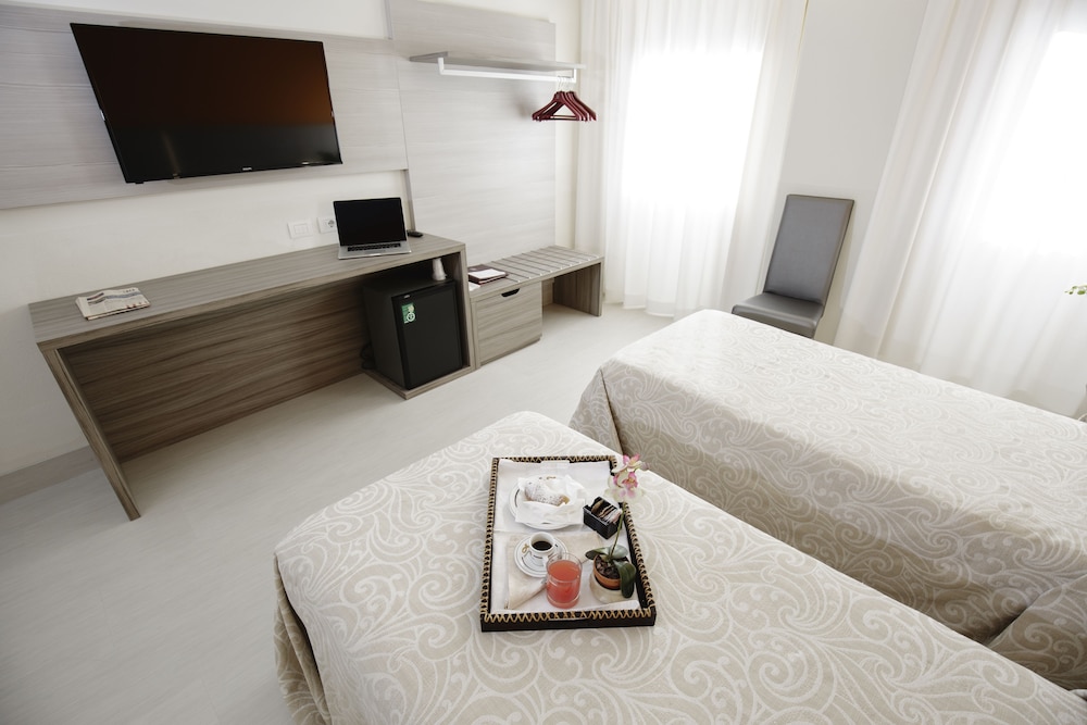Comfort Double or Twin Room - Photo 1