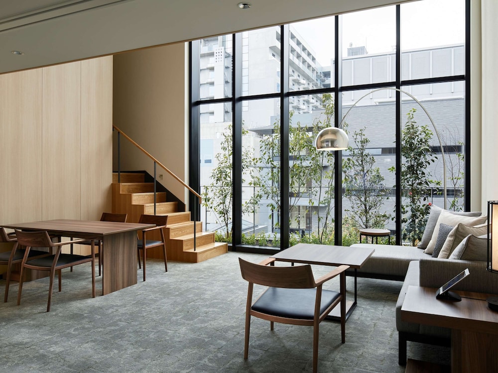 The Thousand Suite, Non Smoking