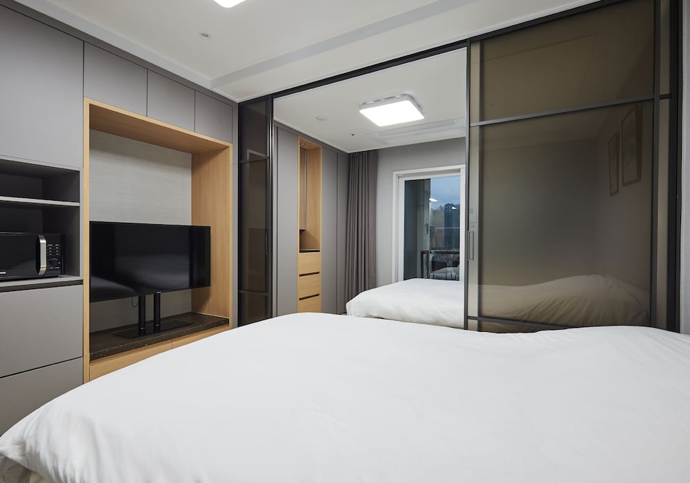 Family Twin Room - Photo 7
