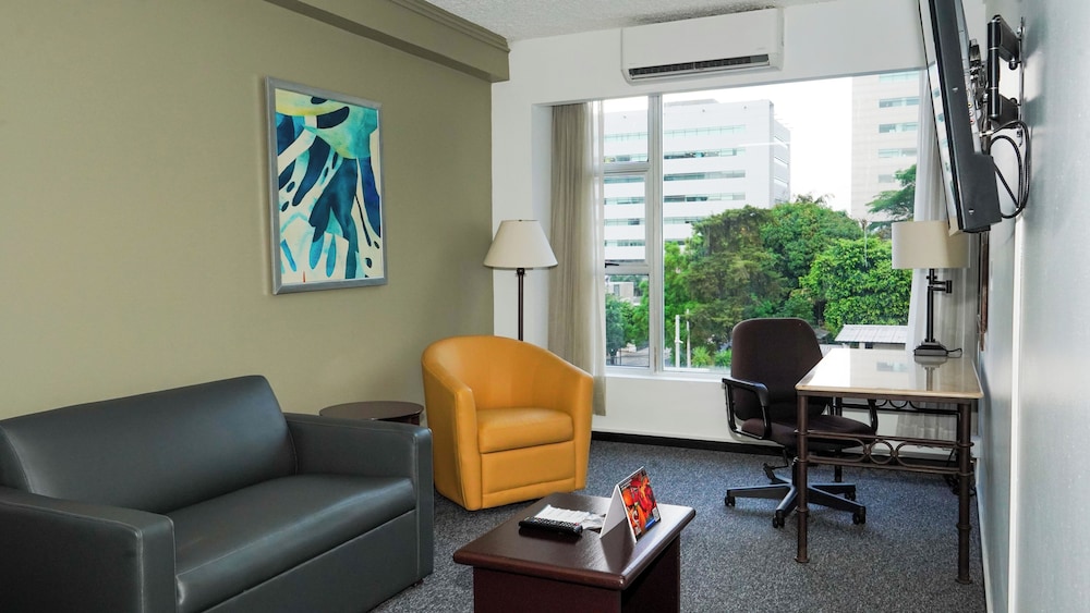 Standard Suite, 2 Double Beds, Non Smoking
