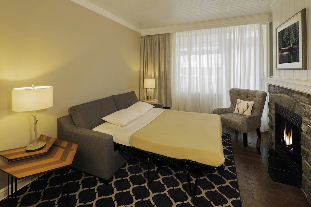 Suite, 1 Bedroom, Courtyard View (Balcony) - Photo 4