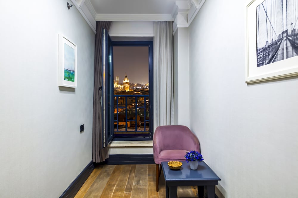 Basic Double Room photo 3