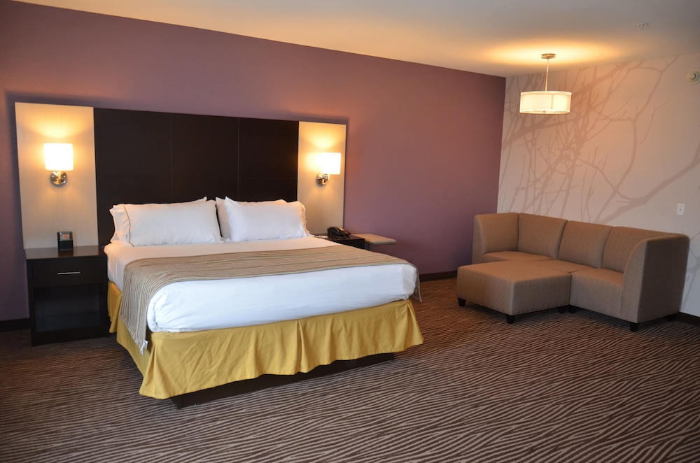 Standard Room, 1 King Bed (Extra Floor Space) photo 2