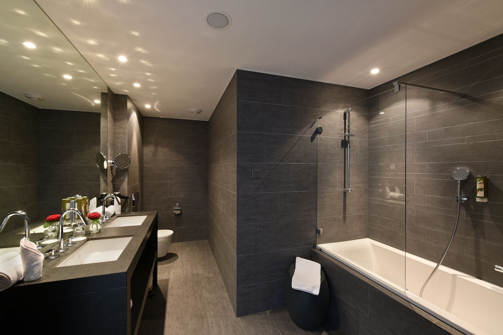 Premium Double Room, Lake View photo 3