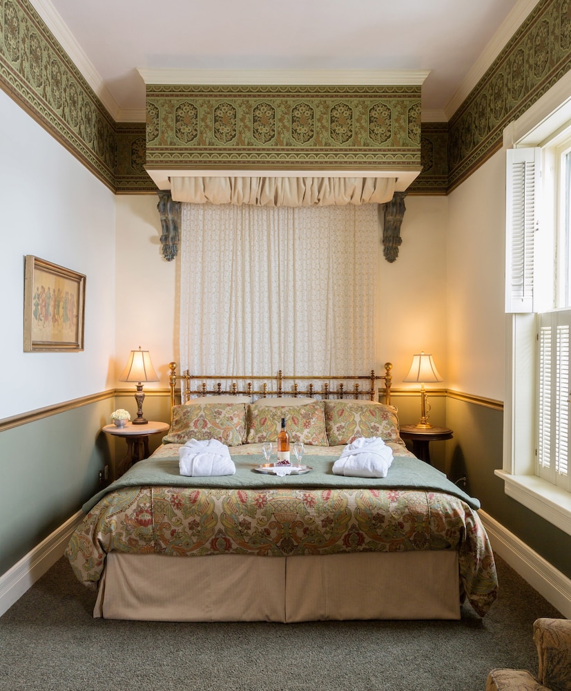 Room, 1 King Bed, Jetted Tub