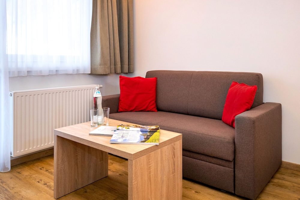 Comfort Suite, 2 Bedrooms, Balcony photo 3