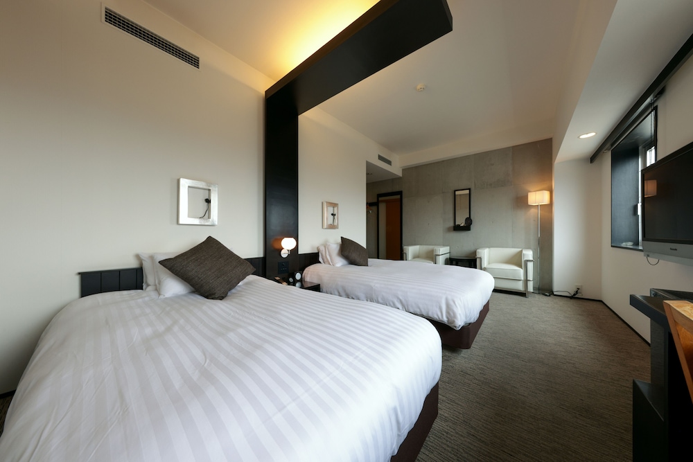 Superior Twin Room, Non Smoking (Charge from 3 years old)
