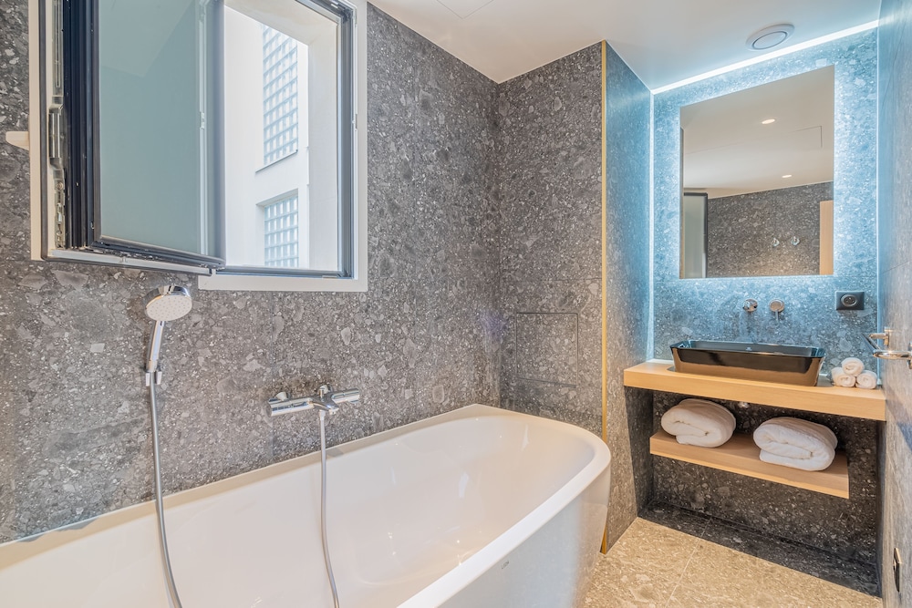 Duplex Apartment with terrace 85m2 photo 2