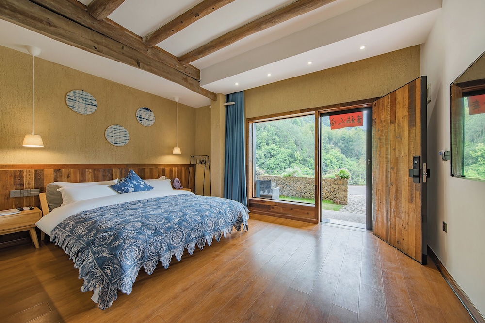 Superior Room, Courtyard View