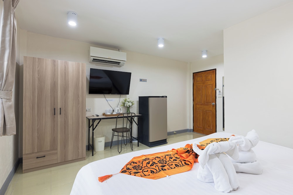 Deluxe Double Room, City View