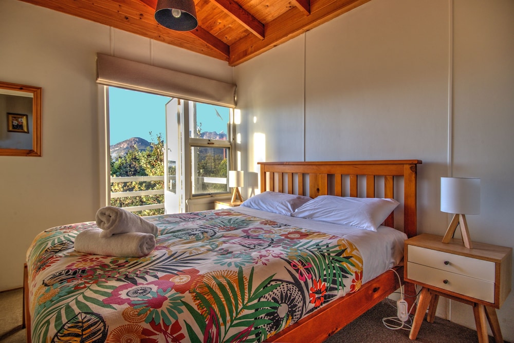 Panoramic House, 3 Bedrooms, Ocean View, Beachfront photo 1