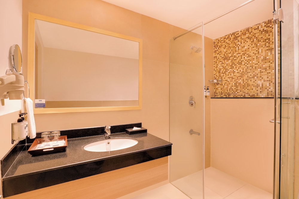 Business Room photo 3