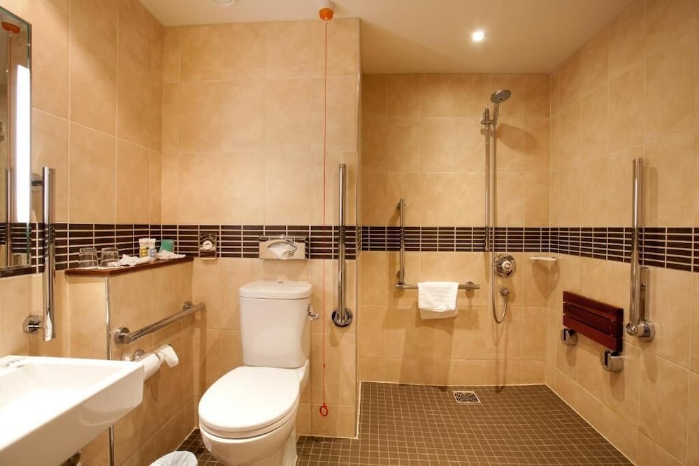Classic Room, 1 Double Bed, Accessible - Photo 7