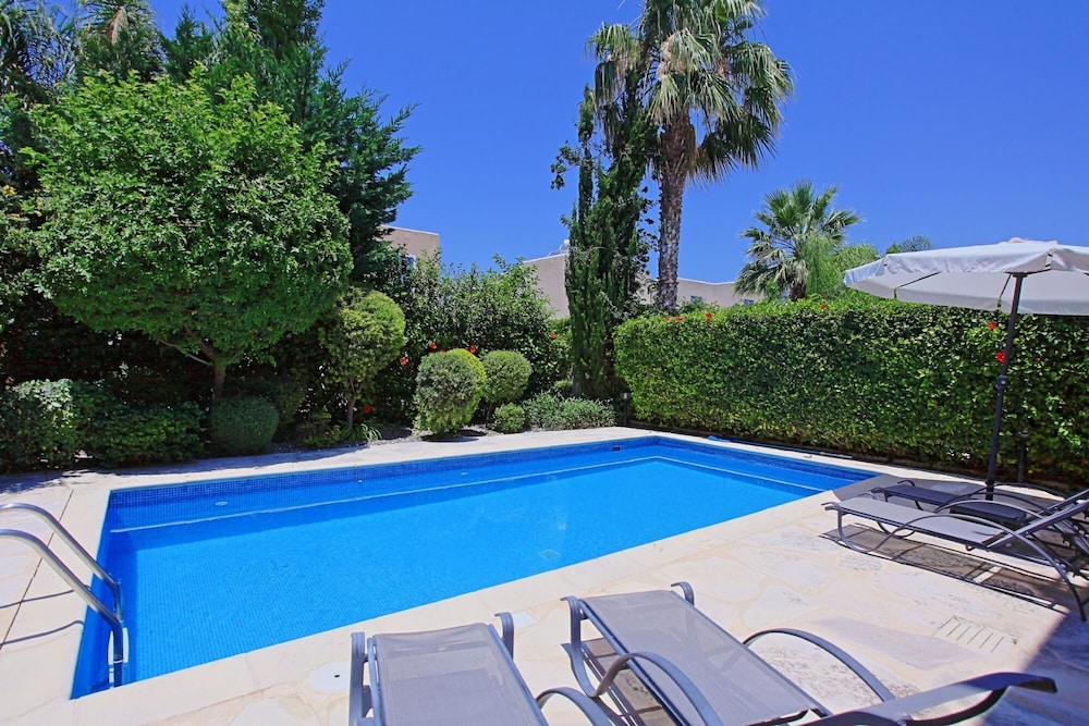 Villa photo 1