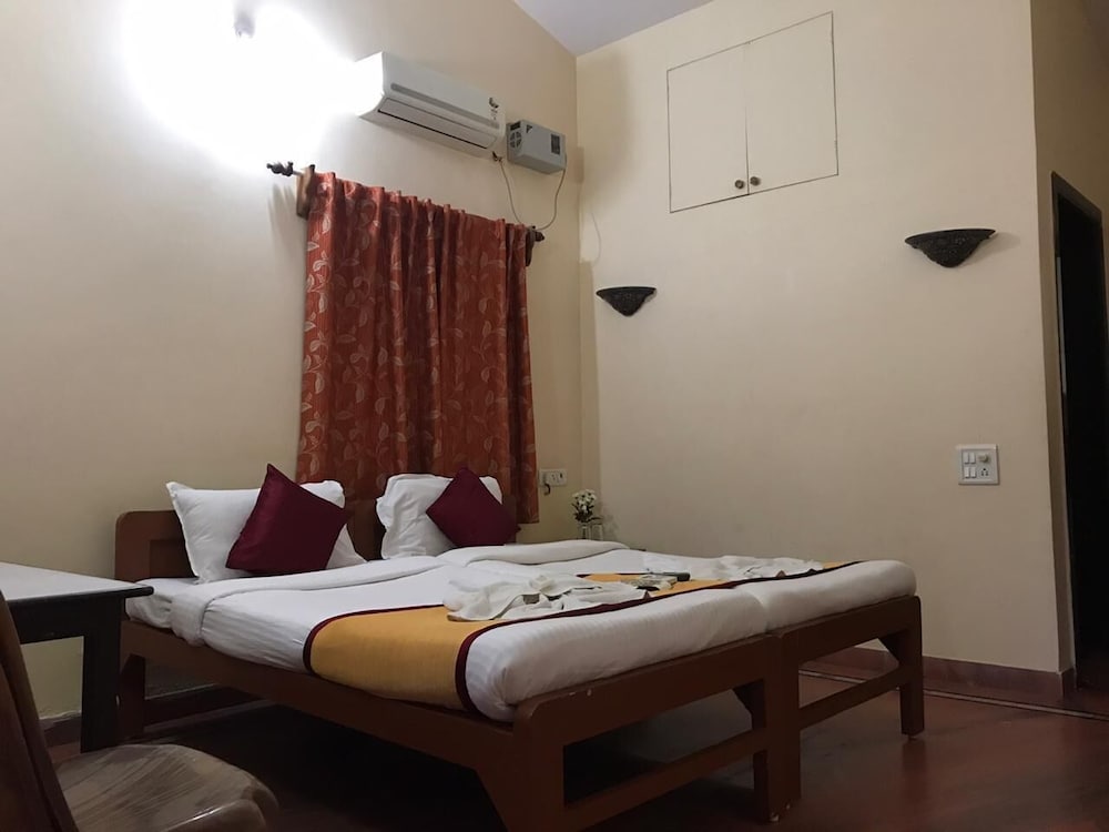 A/C Standard Room