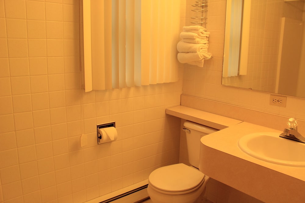 Standard Suite, 1 Queen Bed - Photo 6