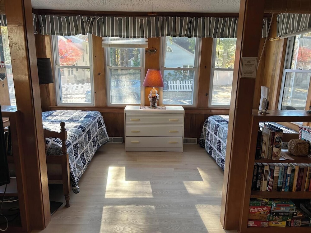 House, Multiple Beds, Kitchen, City View