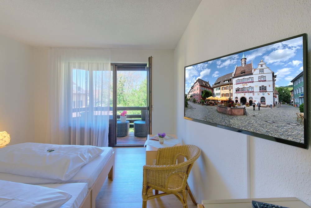 Economy Double or Twin Room photo 3