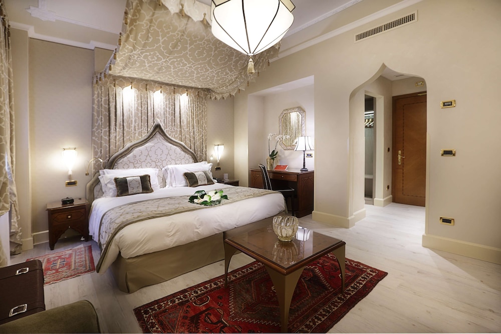 Triple Room (Junior Suite) thumbnail 5