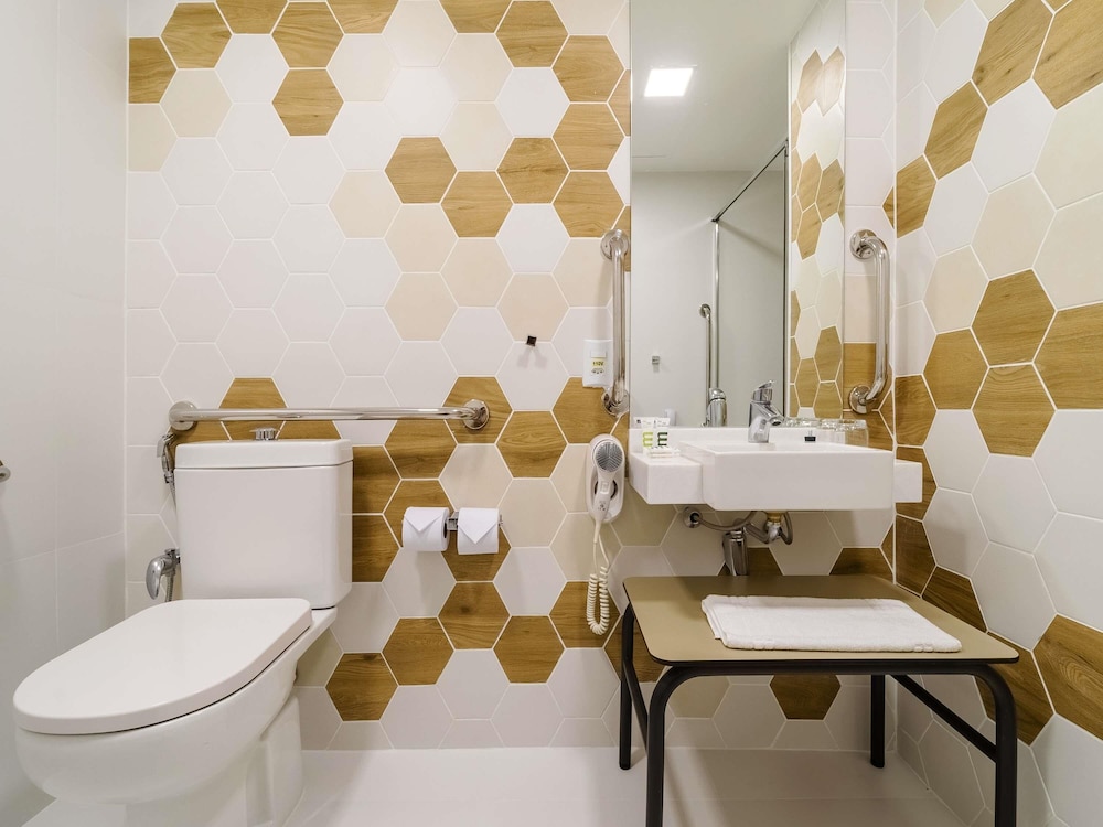 Privilege, Superior Room, 1 Double Bed, Accessible - Photo 3