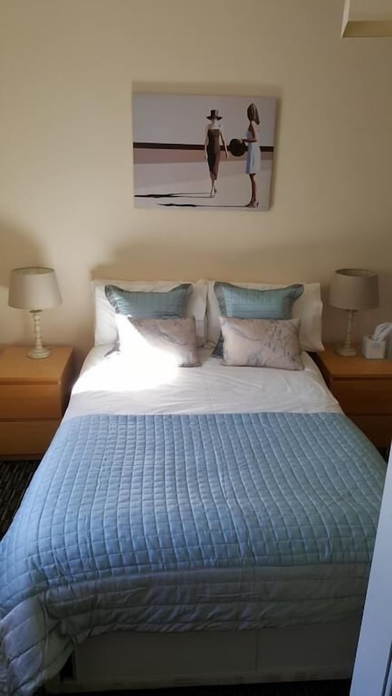 Double Room, Ensuite (Compact) photo 2