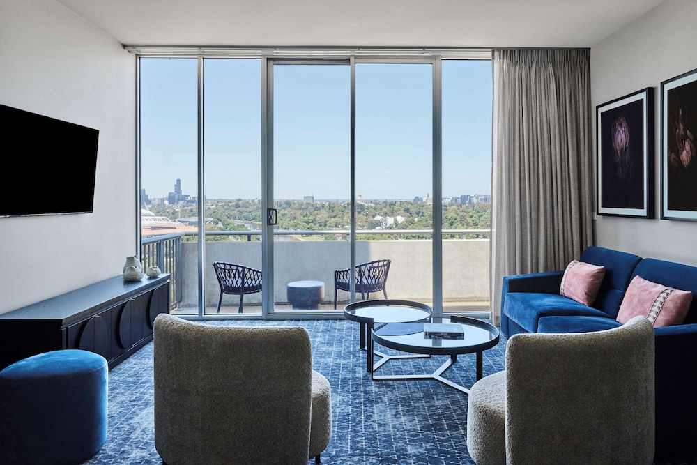 Premier One Bedroom Apartment - Garden/Southbank View thumbnail 5