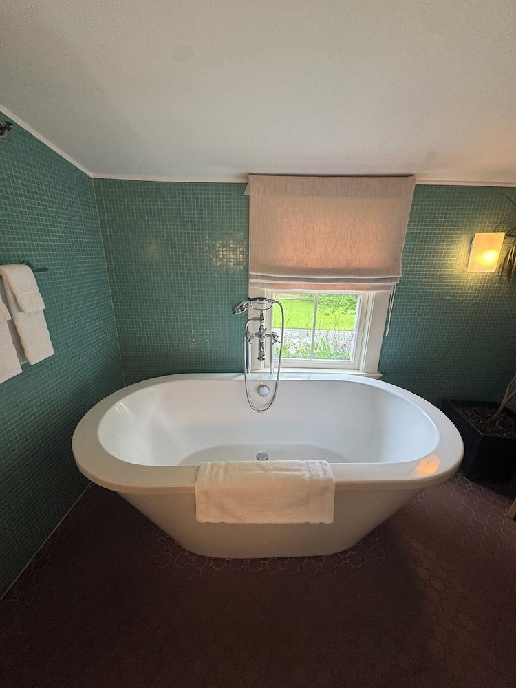 Premier Double King Room photo 2