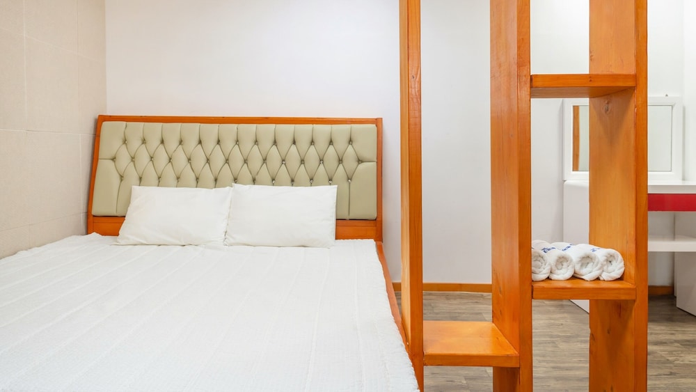 Basic Room, 1 Bedroom (Room 102) - Photo 5