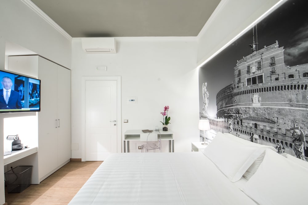 Superior Double or Twin Room photo 3
