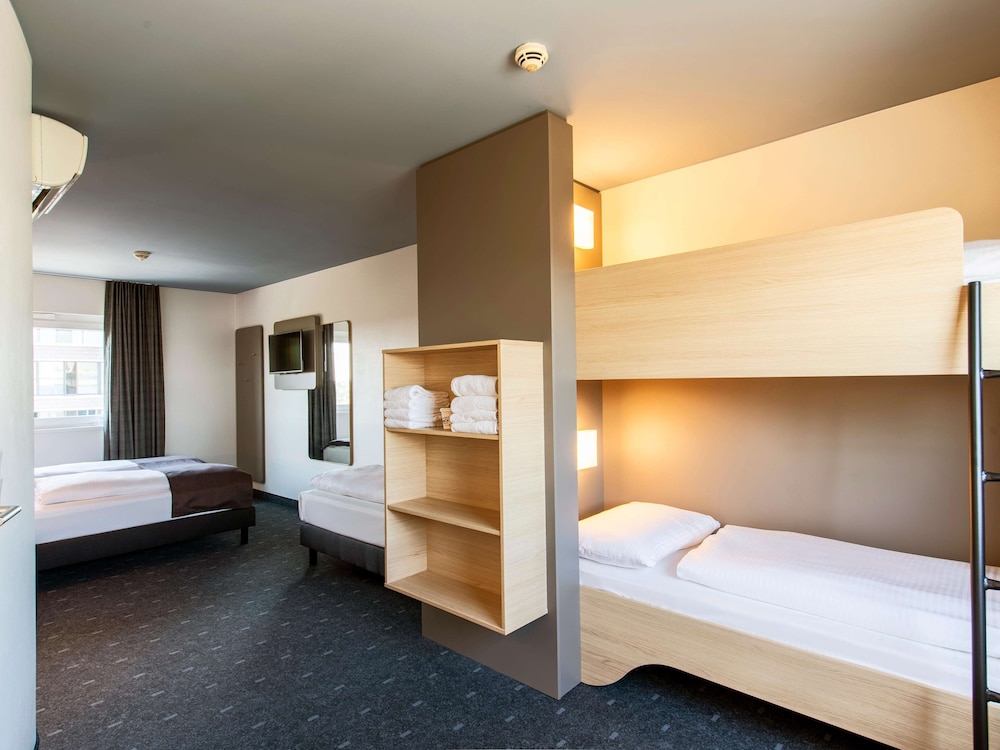 Quadruple Room photo 3