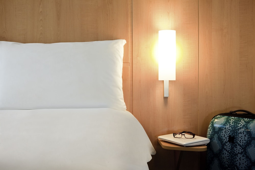 Standard Room, 2 Twin Beds - Photo 4