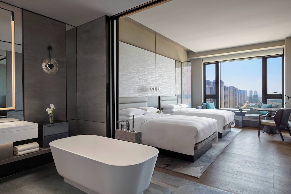 Executive Room, 2 Double Beds, City View, Executive Level - Photo 8
