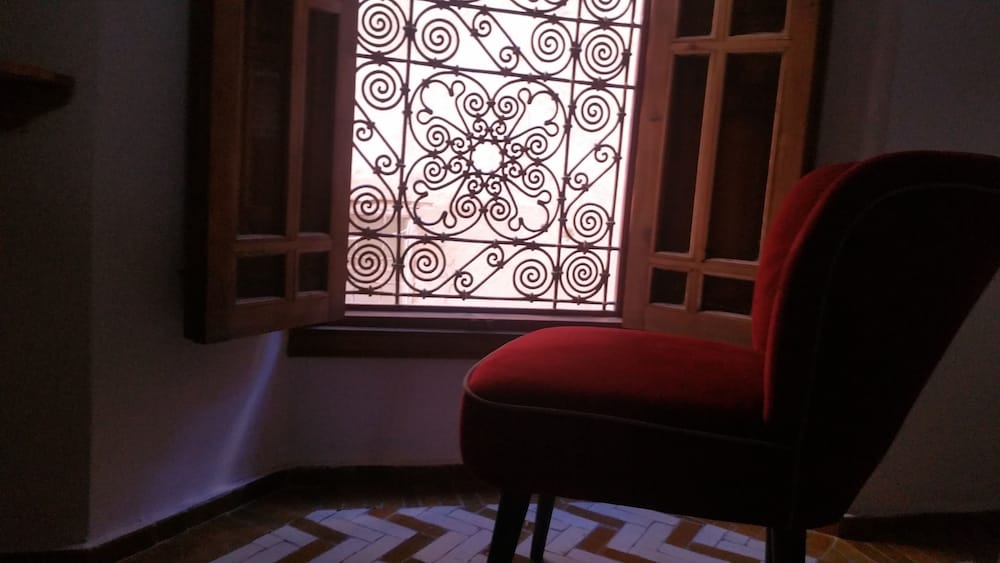 Suite (Amina) photo 3
