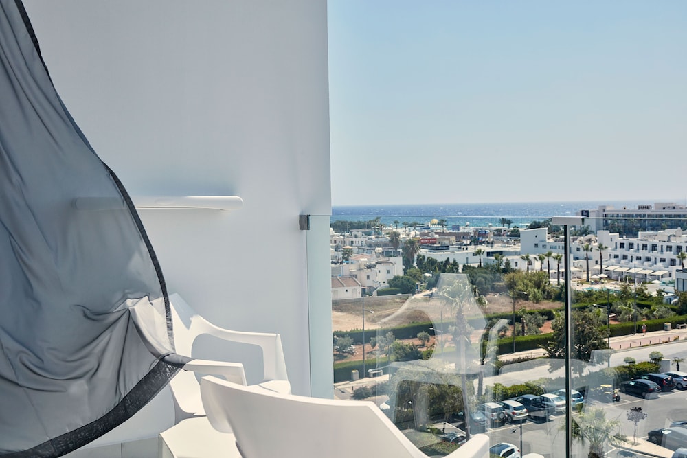 Twin Room Side Sea View photo 3