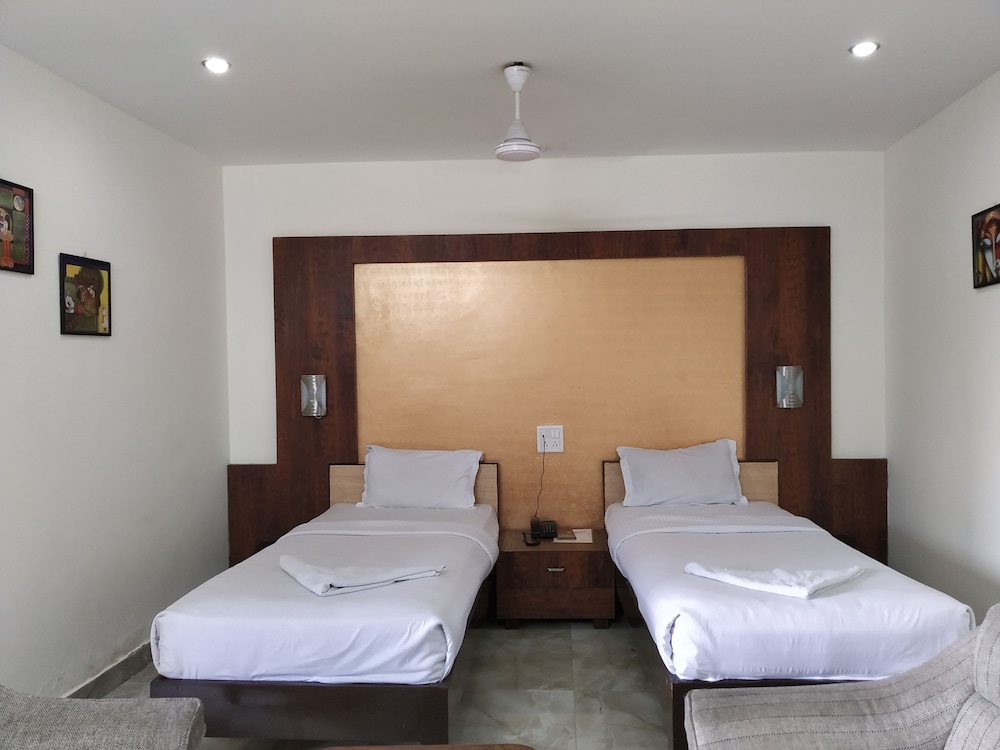 Executive Room - Photo 3