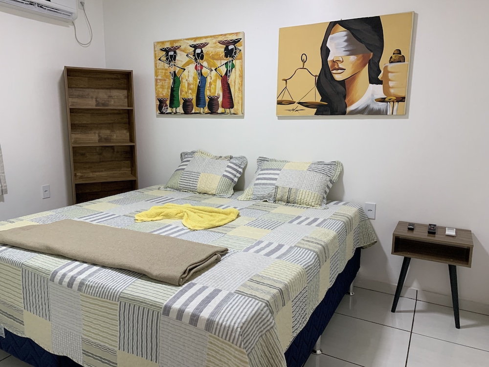 Superior Room, 1 King Bed photo 3