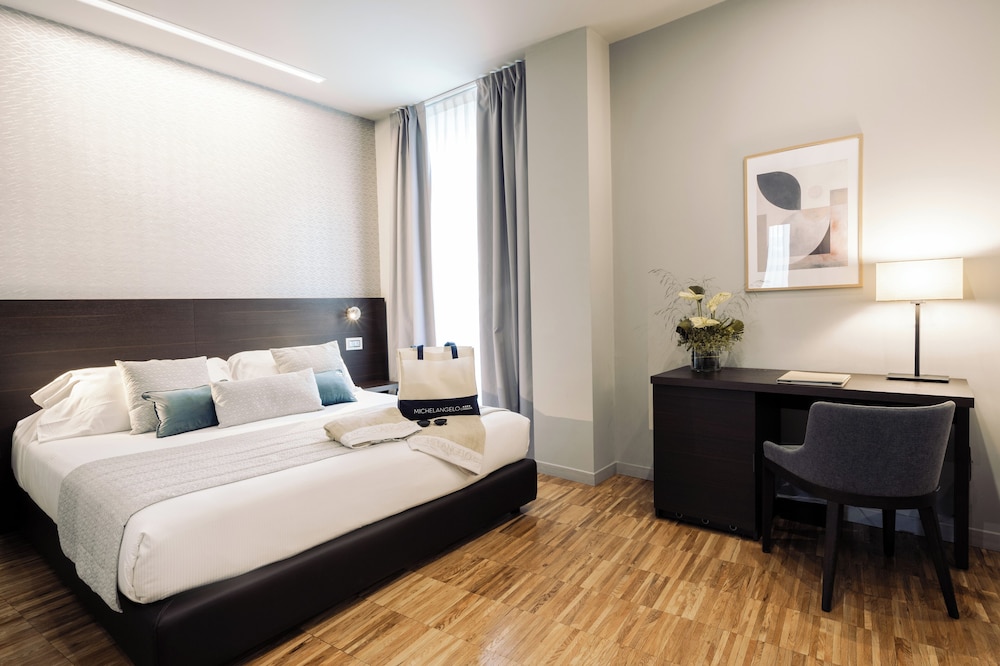 Superior Double or Twin Room photo 2